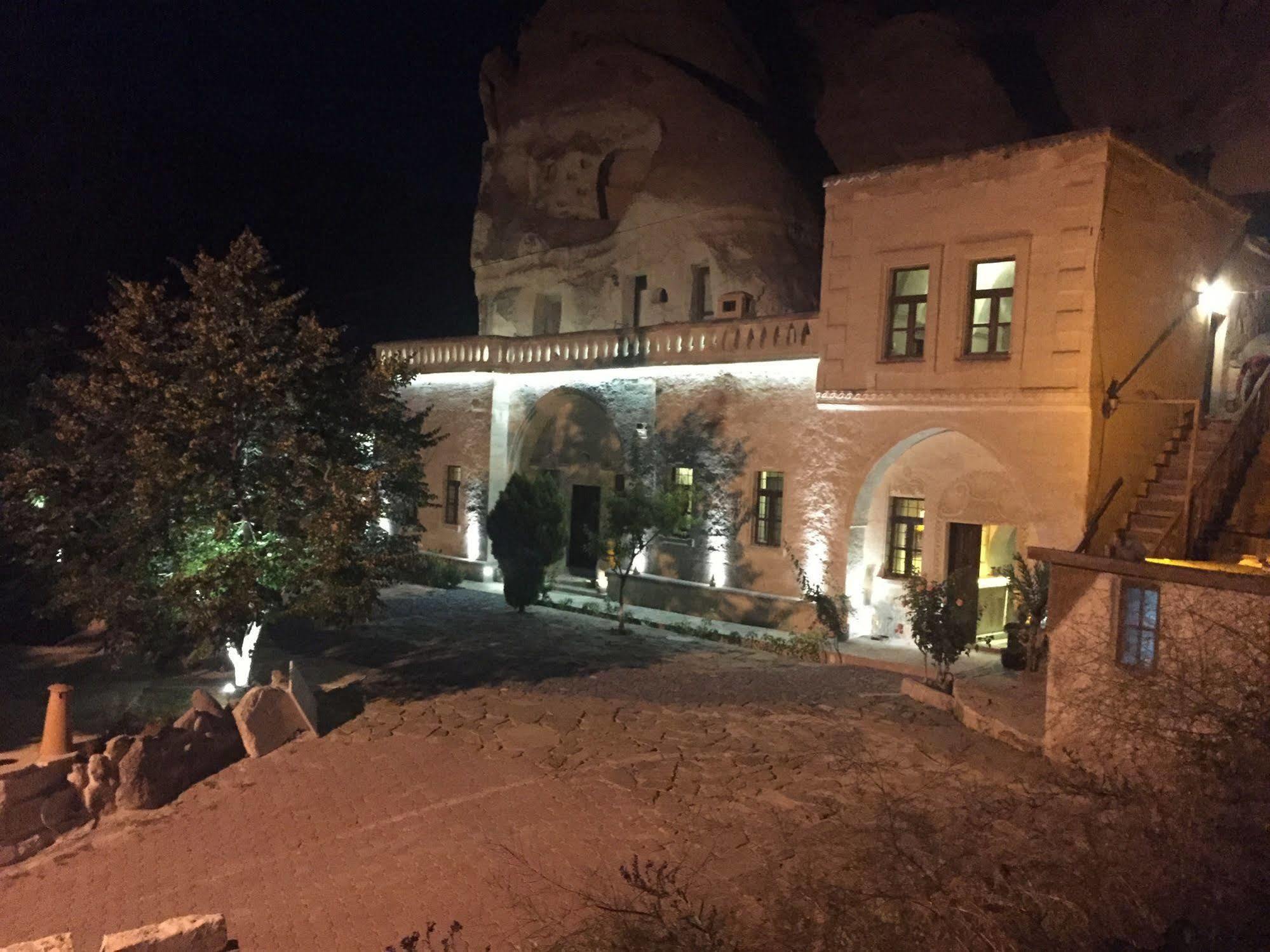 The Village Cave Hotel 괴레메 외부 사진
